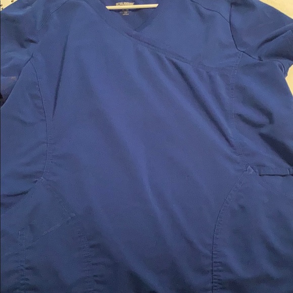 Tops - Picture 6 of 8